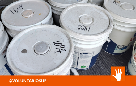 MANOS QUE AYUDAN, COLORES QUE ABRAZAN